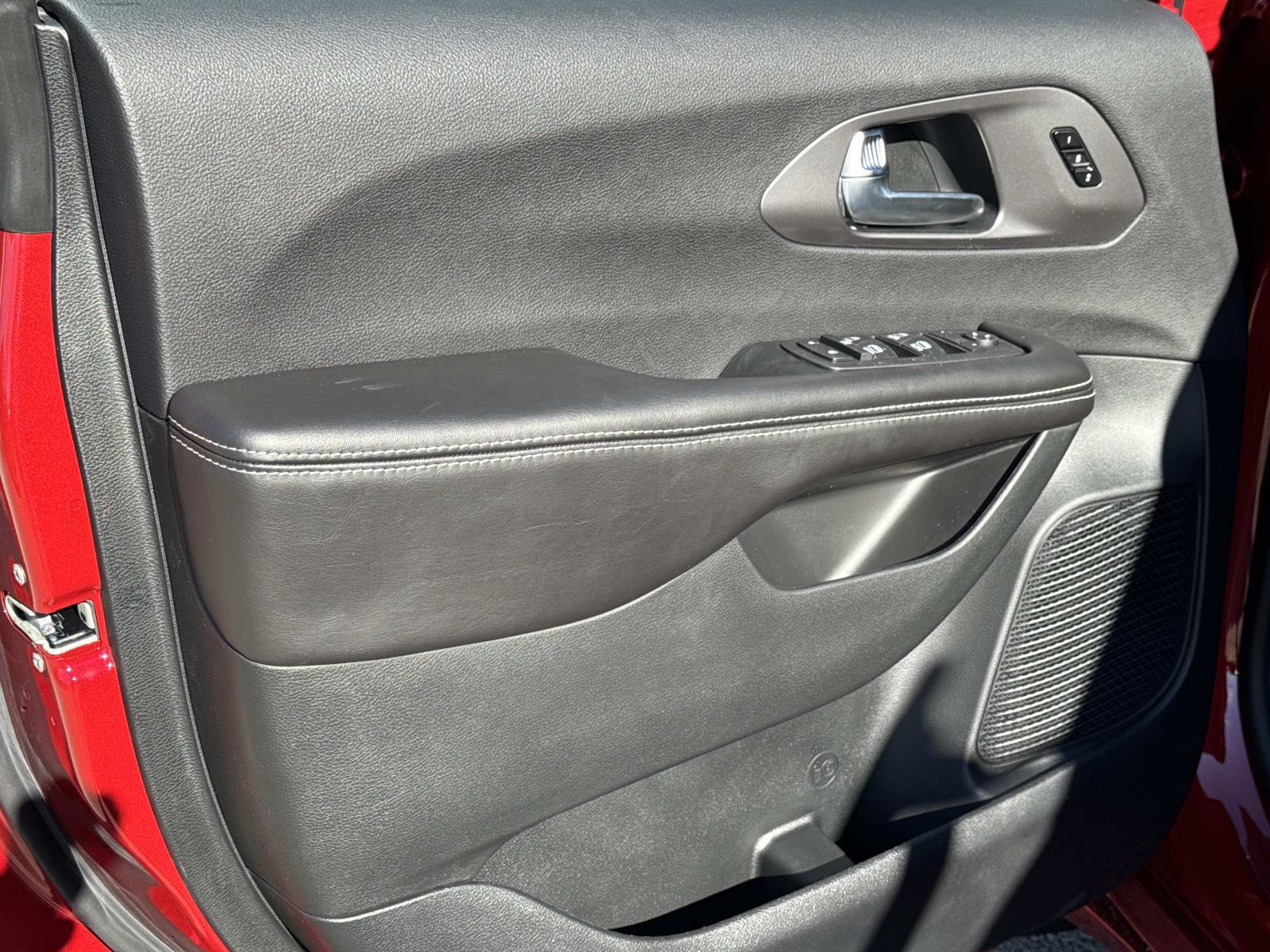 New 2026 Chrysler Pacifica Select image 17