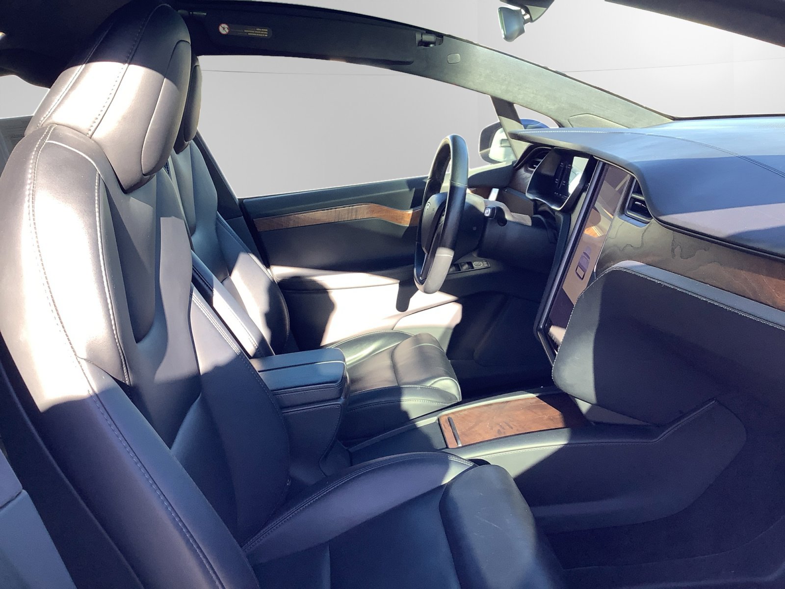 Used 2020 Tesla Model X Long Range image 15