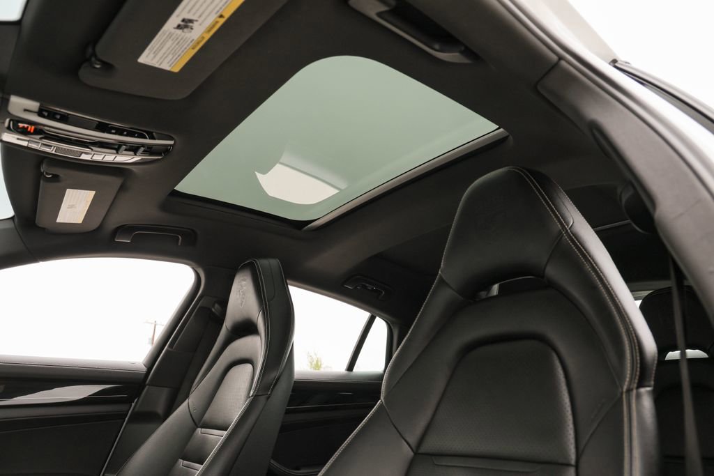 Used 2020 Porsche Panamera Edition image 16