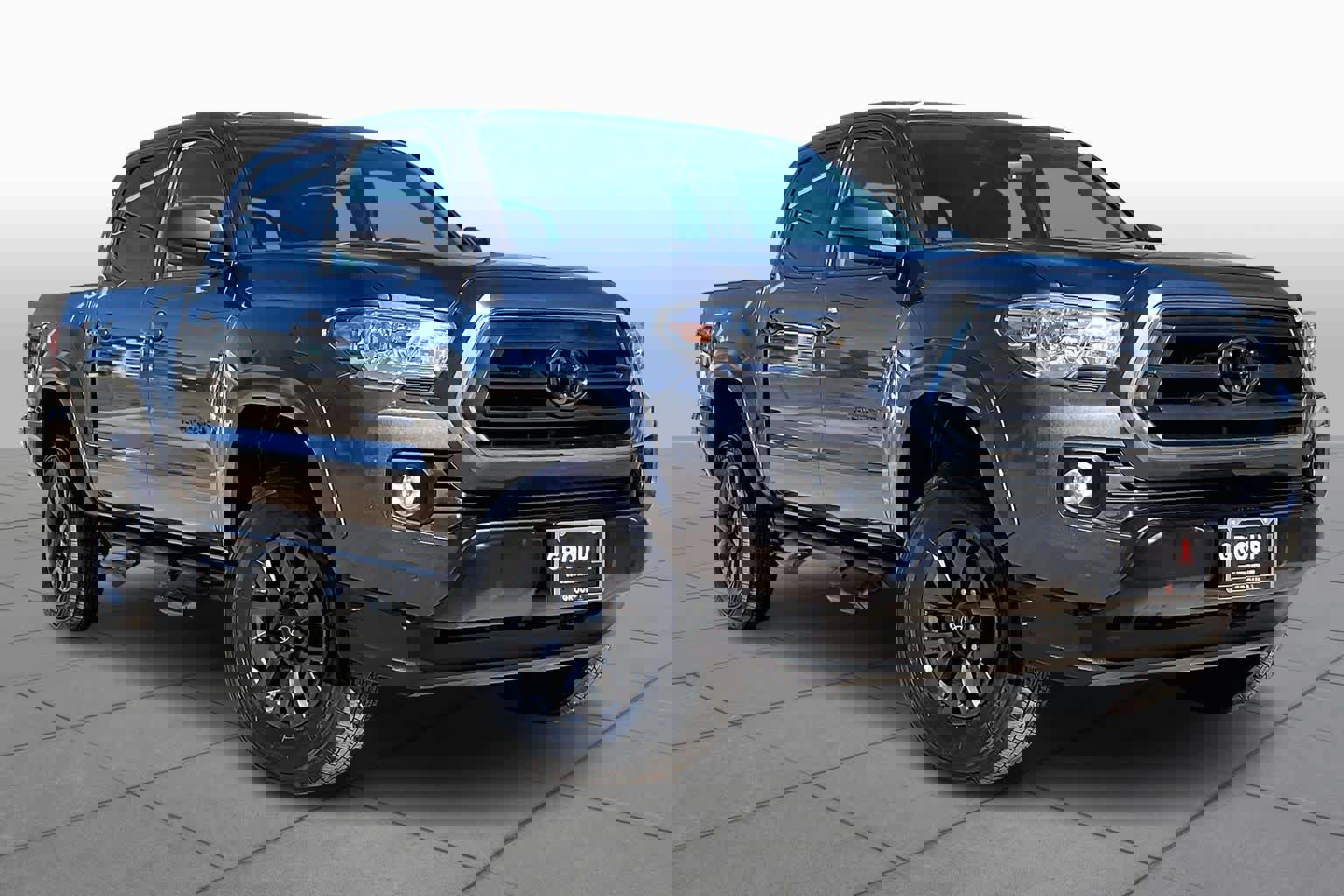 Used 2021 Toyota Tacoma SR5 image 2