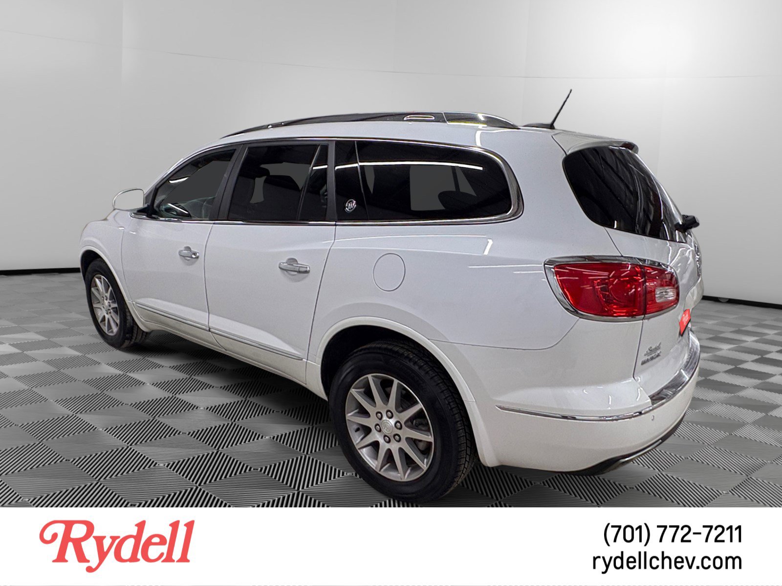 Used 2016 Buick Enclave Leather image 3
