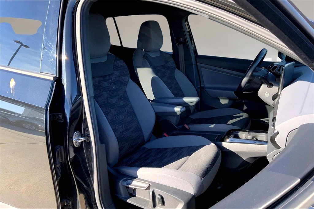 Used 2022 Volkswagen ID.4 Pro image 7