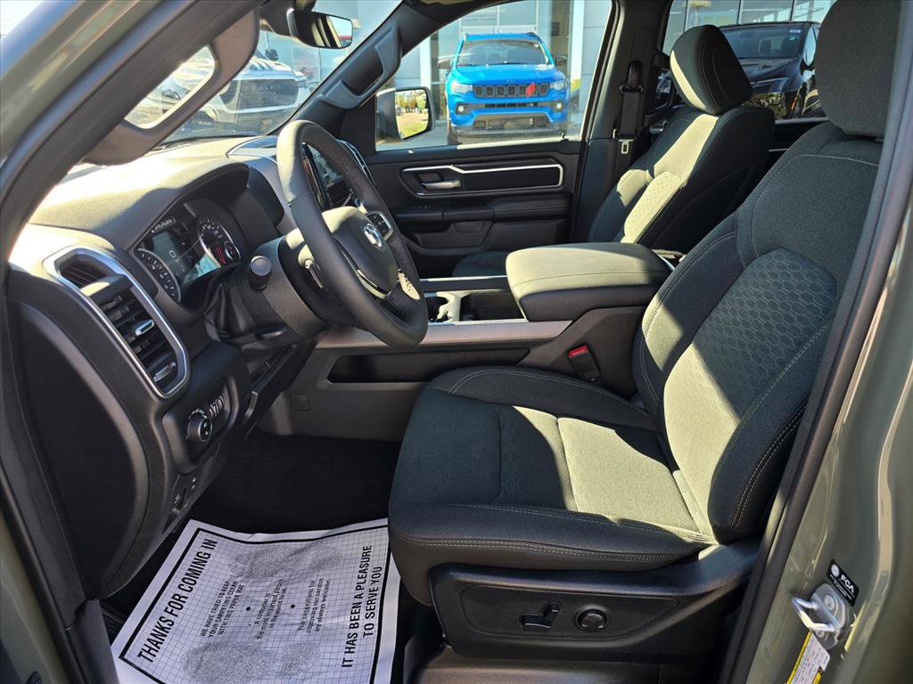 Used 2026 RAM 1500 Big Horn AWD/4WD image 11