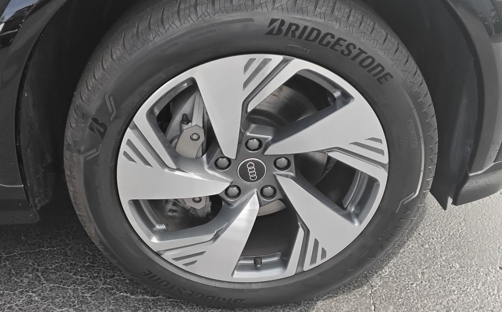 Certified 2025 Audi Q6 e-tron Premium Plus image 11