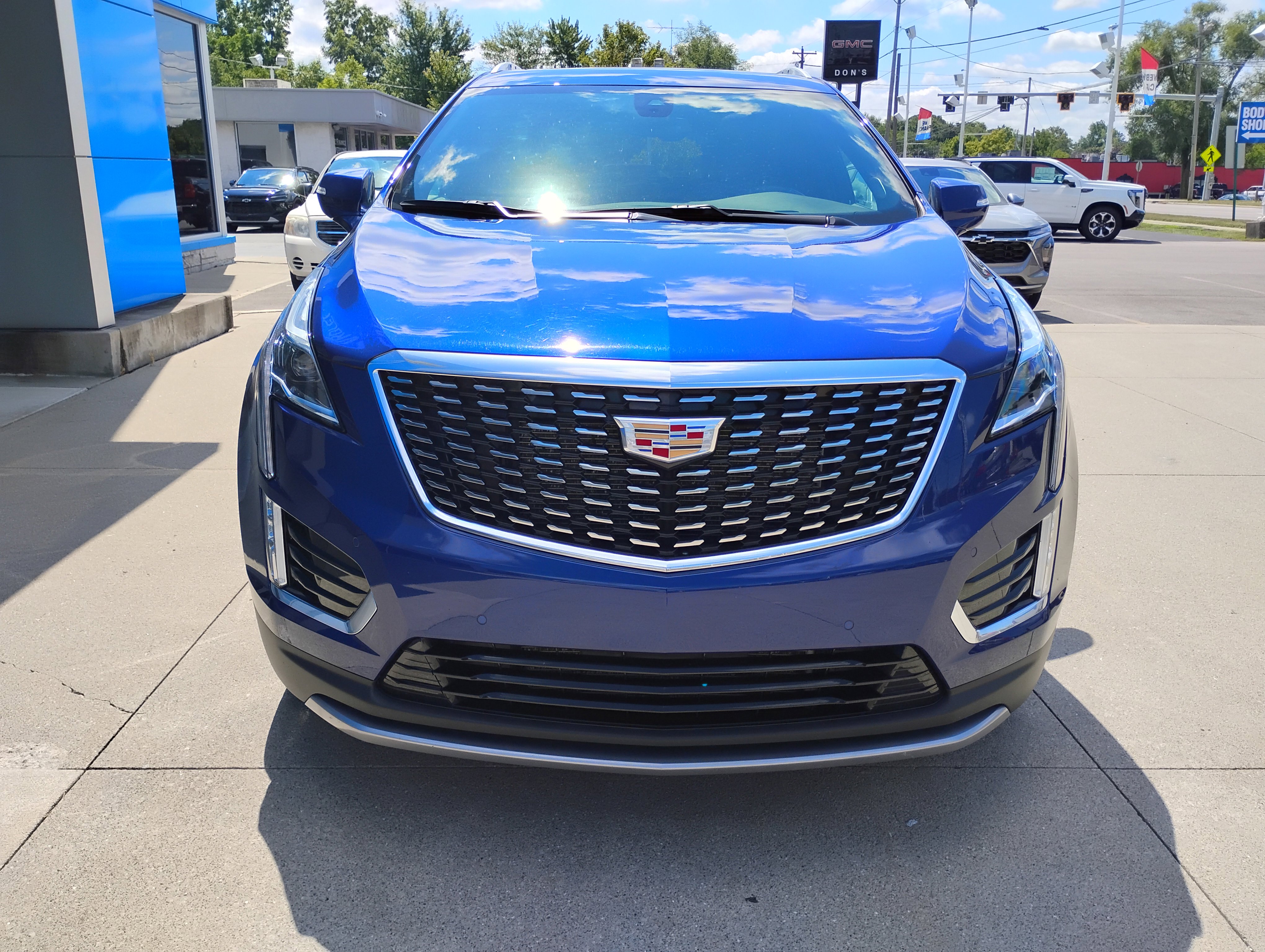 Used 2025 Cadillac XT5 Premium Luxury image 15