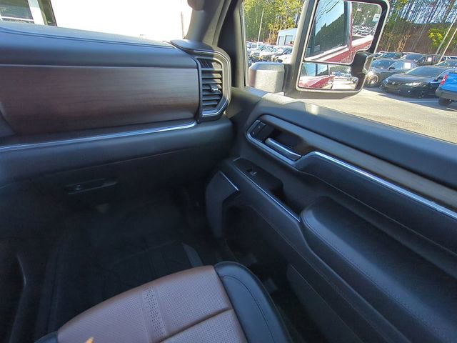 Used 2025 Chevrolet Silverado 2500 High Country w/ Technology Package AWD/4WD image 21