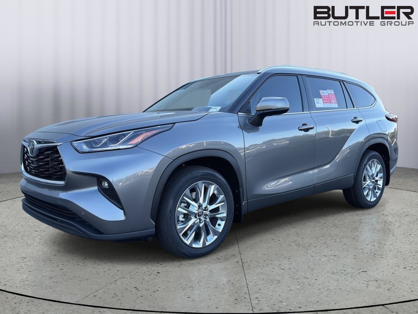 New 2026 Toyota Highlander Limited AWD/4WD image 1