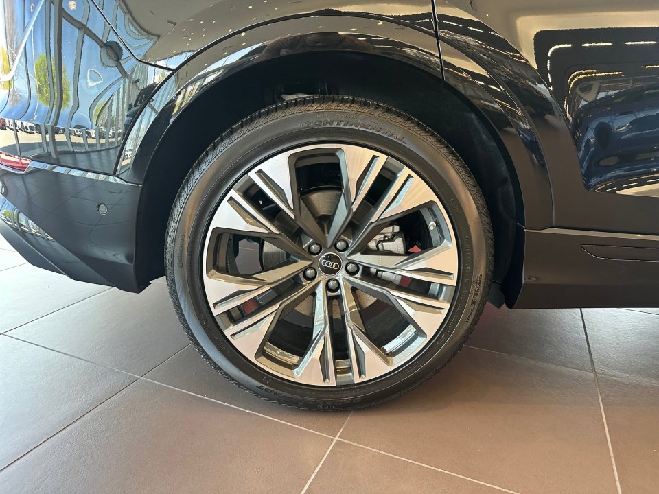 New 2026 Audi Q8 Premium Plus image 23