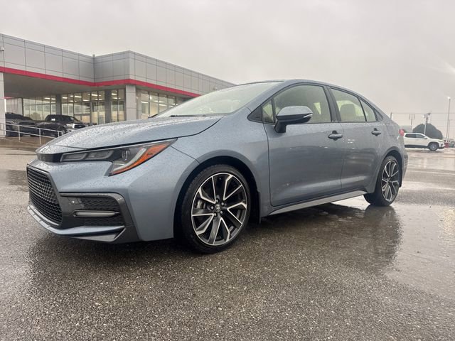 Used 2020 Toyota Corolla SE w/ SE Premium Package FWD video 2