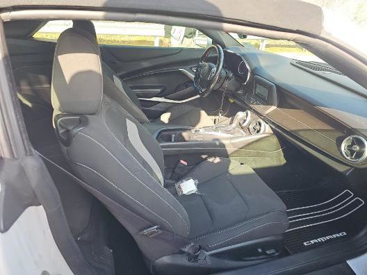 Used 2017 Chevrolet Camaro LT image 11