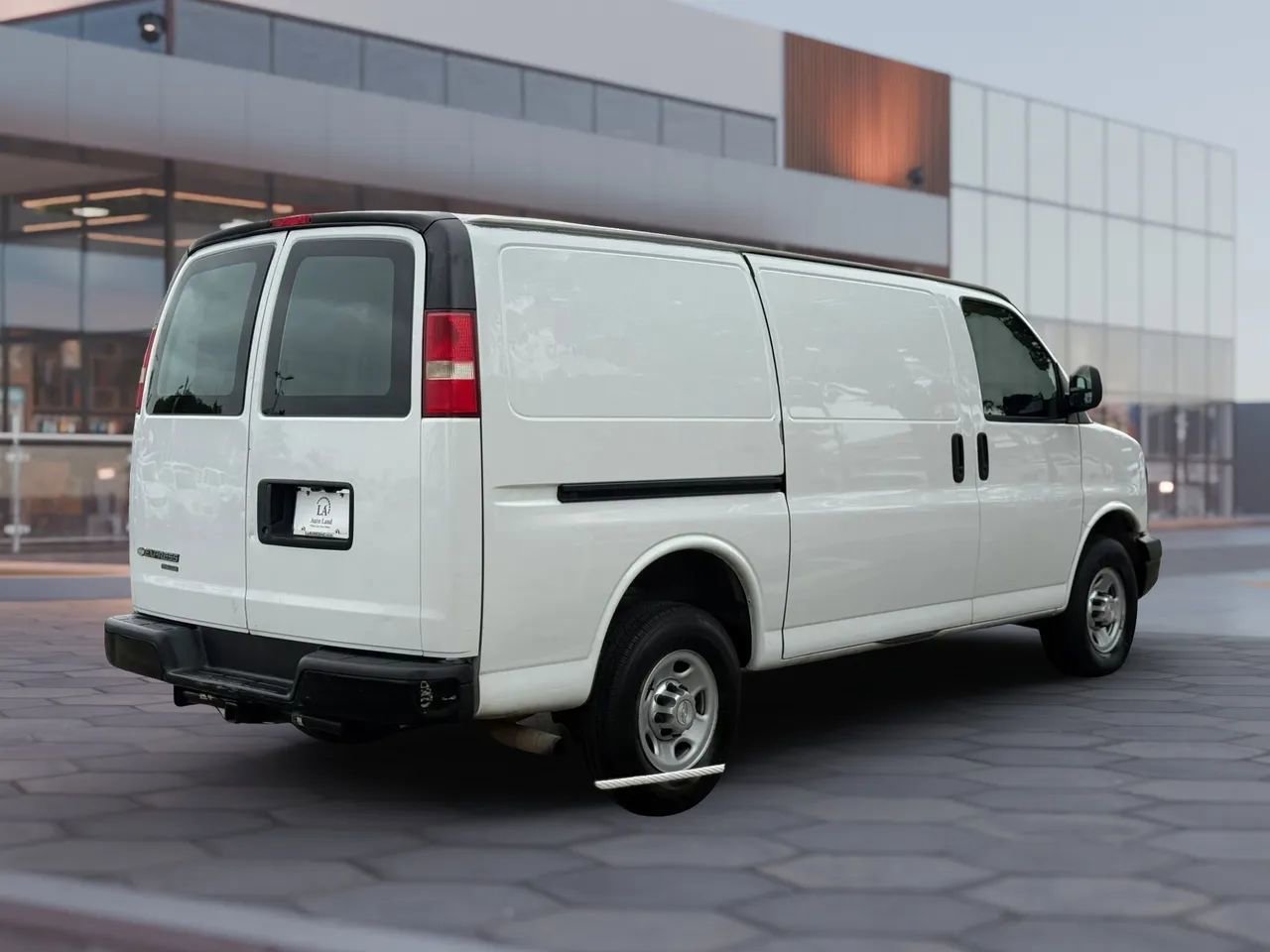 Used 2015 Chevrolet Express 2500 RWD image 6