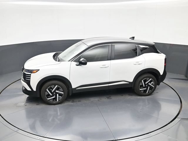 Certified 2025 Nissan Kicks SV FWD image 27