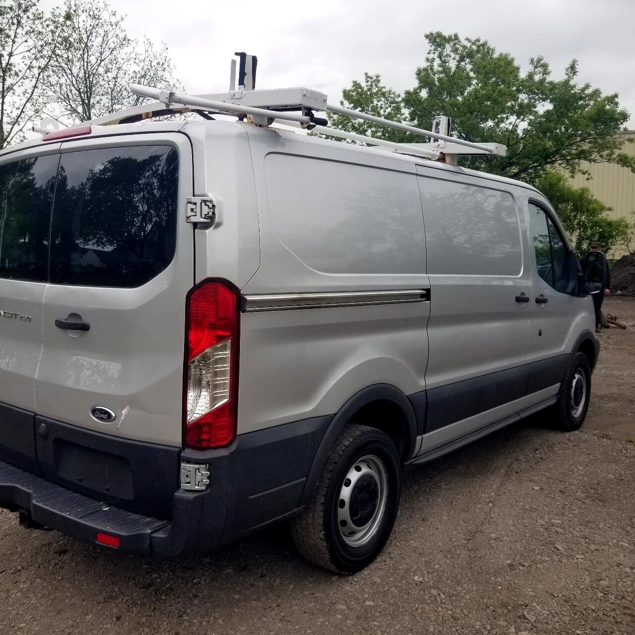 Used 2016 Ford Transit 250 130 Low Roof image 5