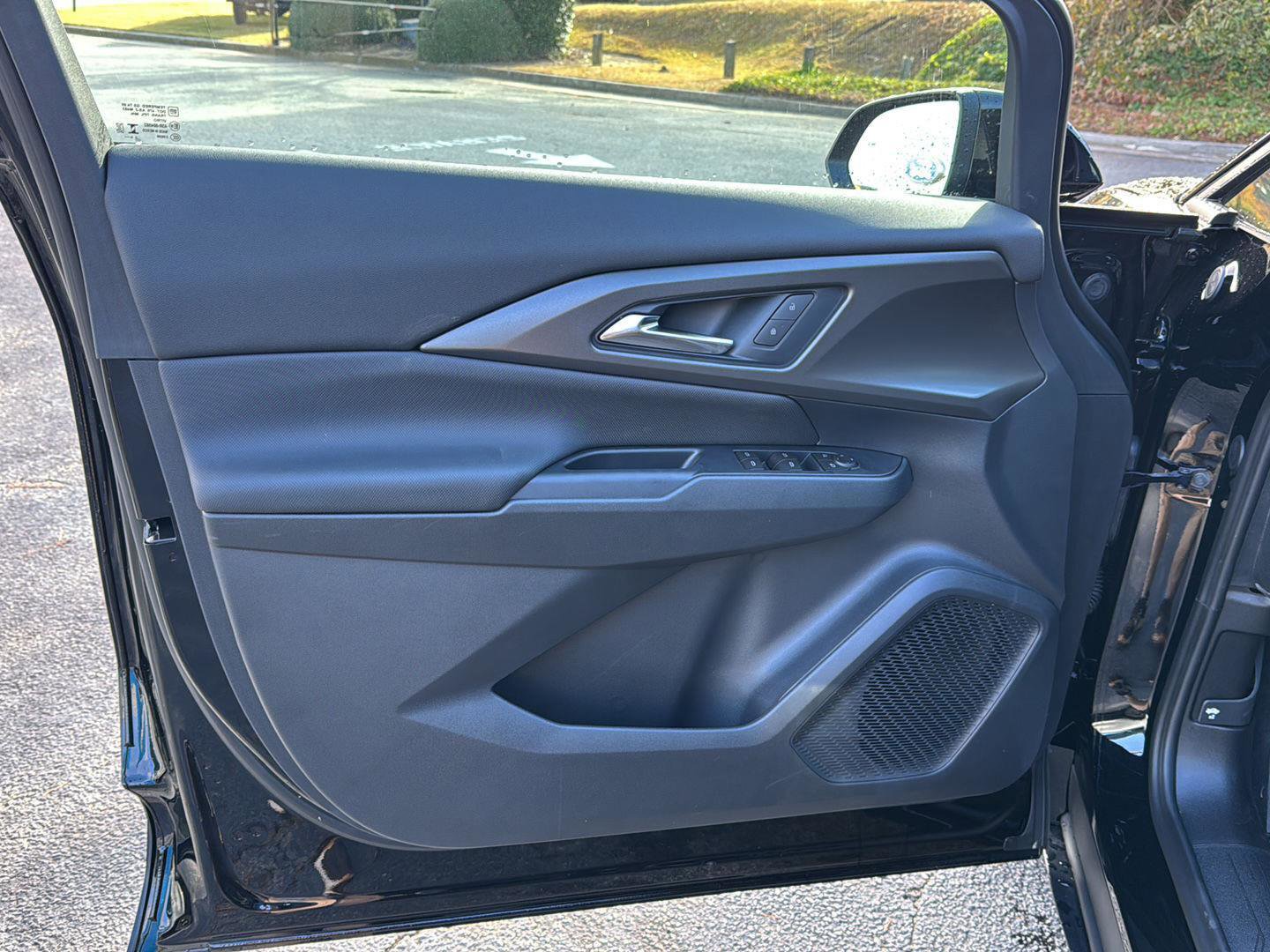 New 2026 Chevrolet Equinox EV LT w/ Comfort Package image 15