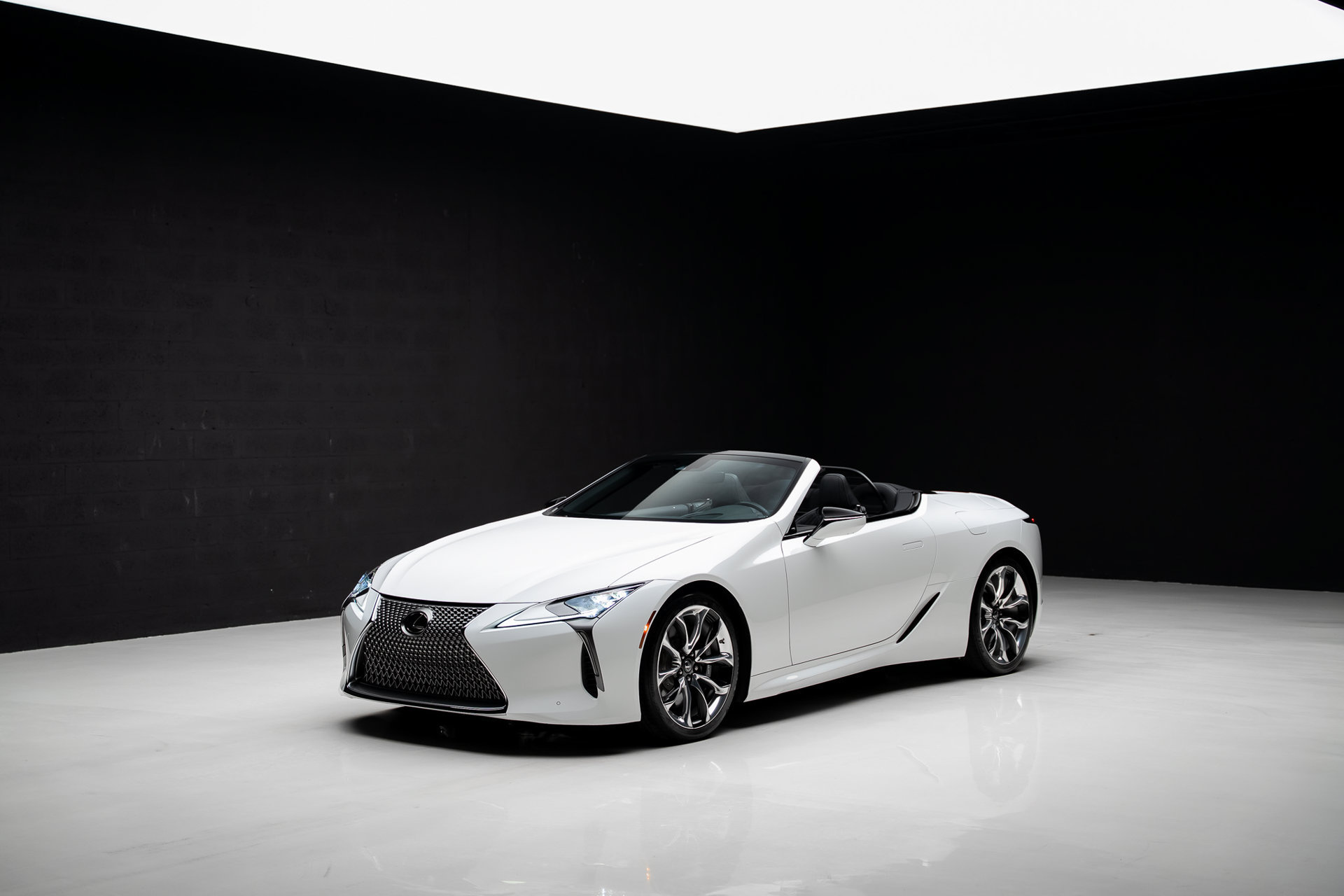 Used 2021 Lexus LC 500 Convertible w/ Touring Package RWD image 6