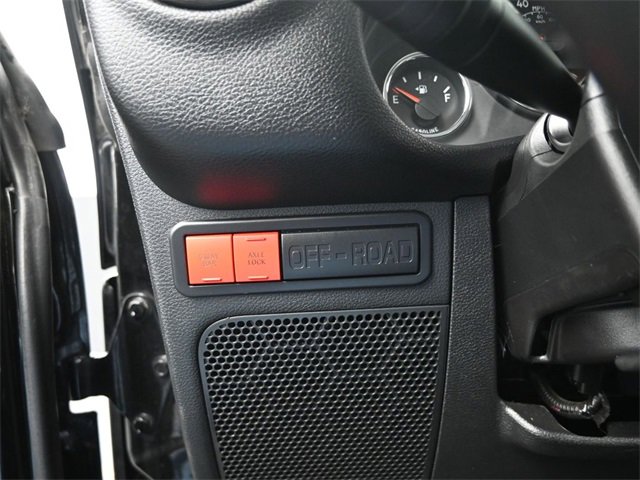 Used 2017 Jeep Wrangler Unlimited Rubicon image 33