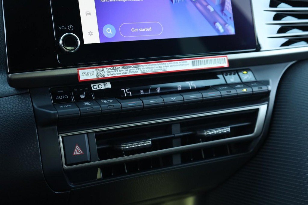 New 2026 Toyota Camry SE AWD/4WD image 13
