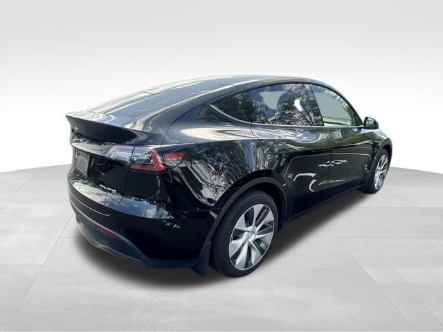 Used 2021 Tesla Model Y Long Range AWD/4WD image 9