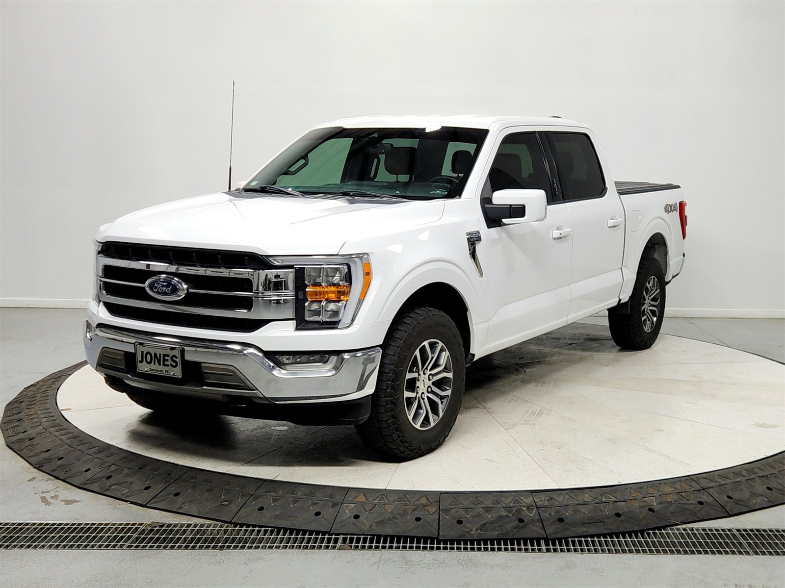 Used 2021 Ford F150 Lariat w/ Equipment Group 501A Mid image 3