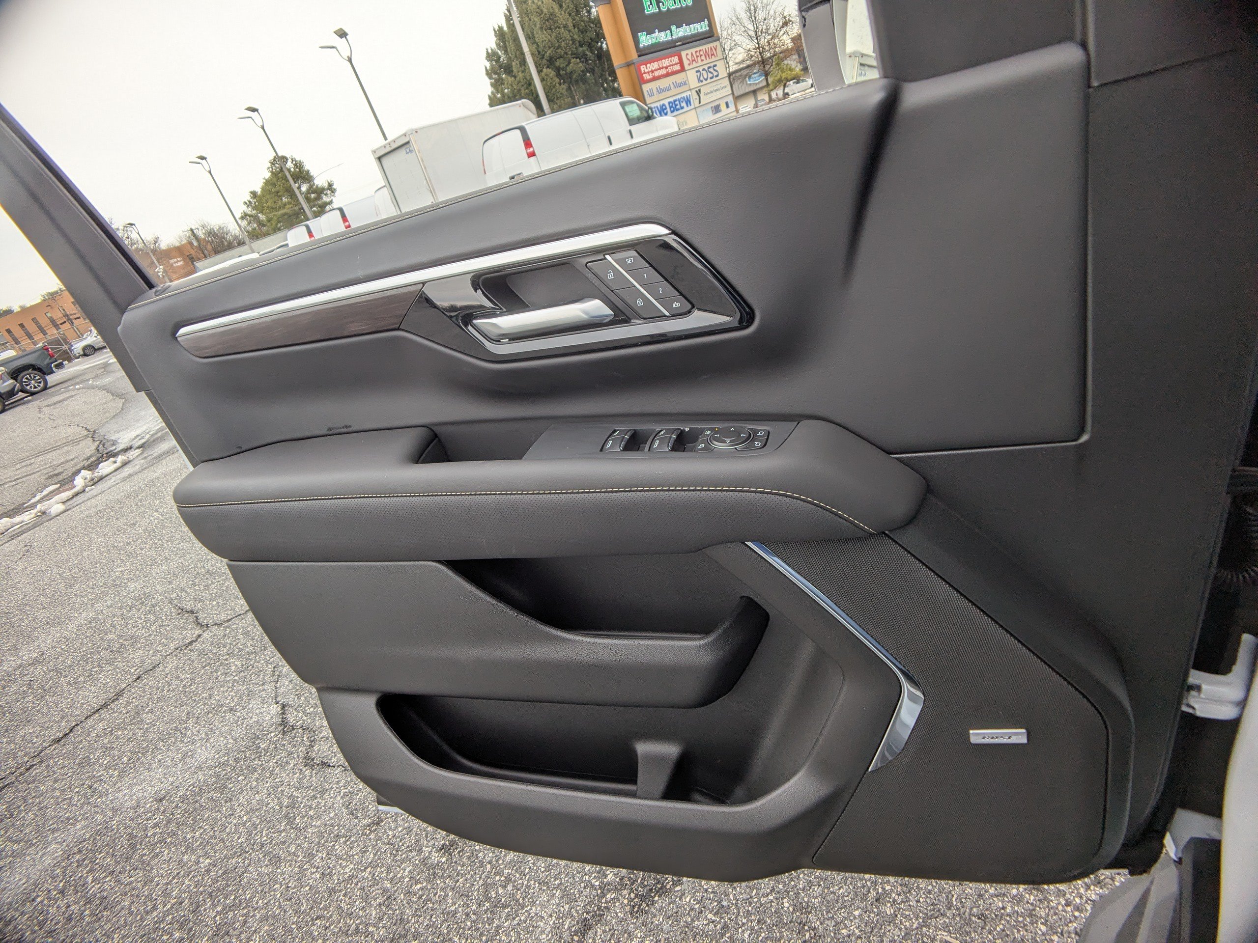 New 2026 Chevrolet Tahoe Premier AWD/4WD image 25