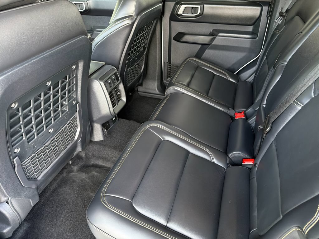 New 2026 Ford Bronco Badlands AWD/4WD image 11