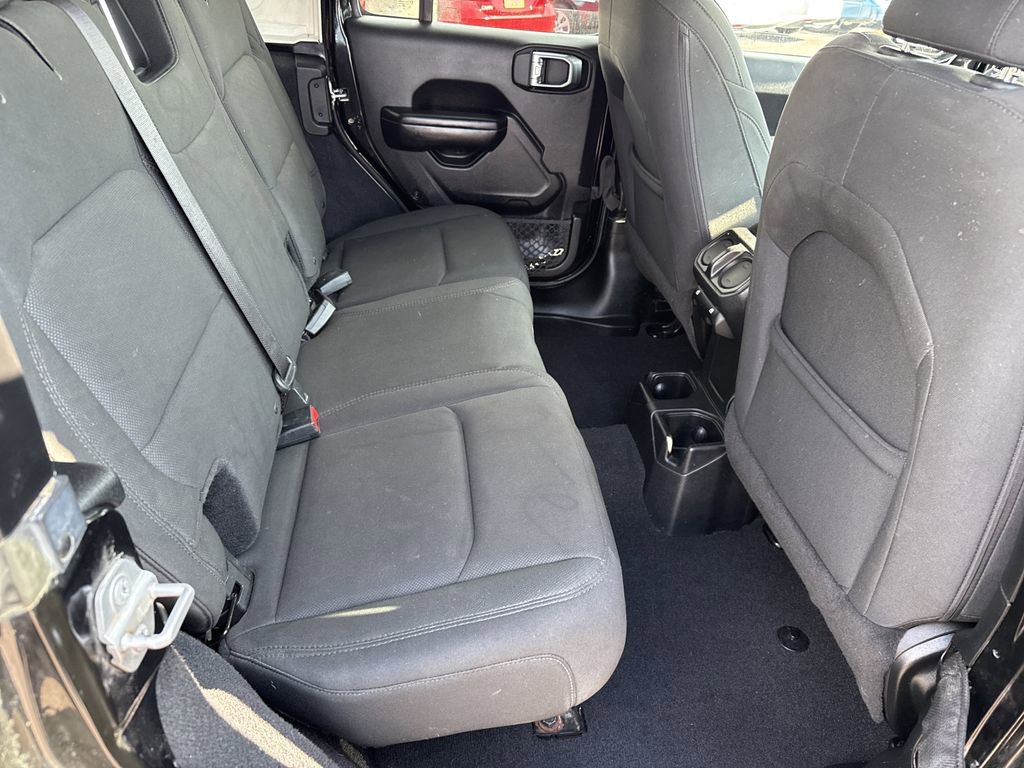 Used 2018 Jeep Wrangler Unlimited Sport S image 13