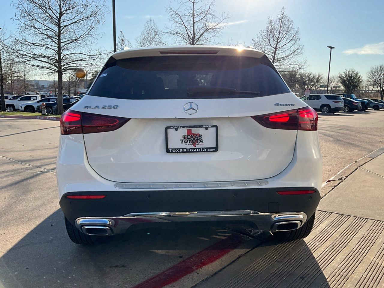 Used 2025 Mercedes-Benz GLA 250 4MATIC image 7