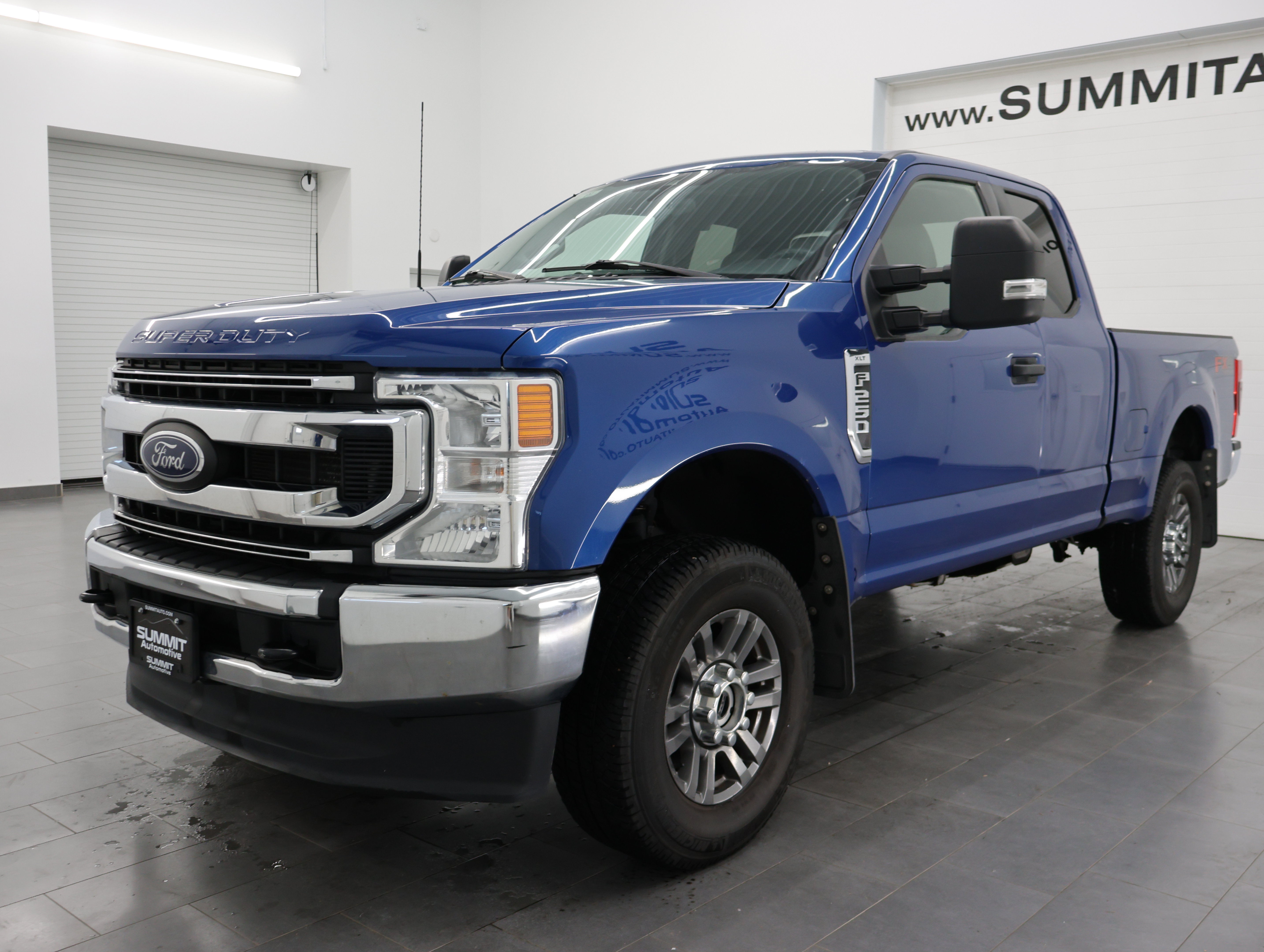 Used 2022 Ford F250 XLT w/ FX4 Off-Road Package AWD/4WD image 7