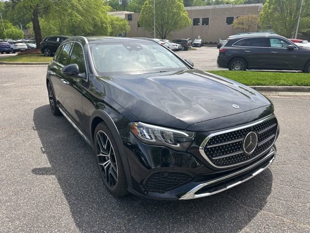 Used 2025 Mercedes-Benz E 450 4MATIC All-Terrain Wagon image 3