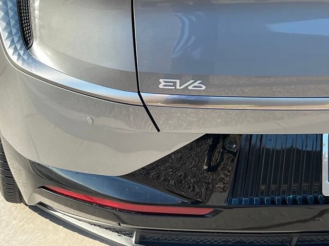 Used 2024 Kia EV6 Wind w/ Wind Technology Package RWD image 8