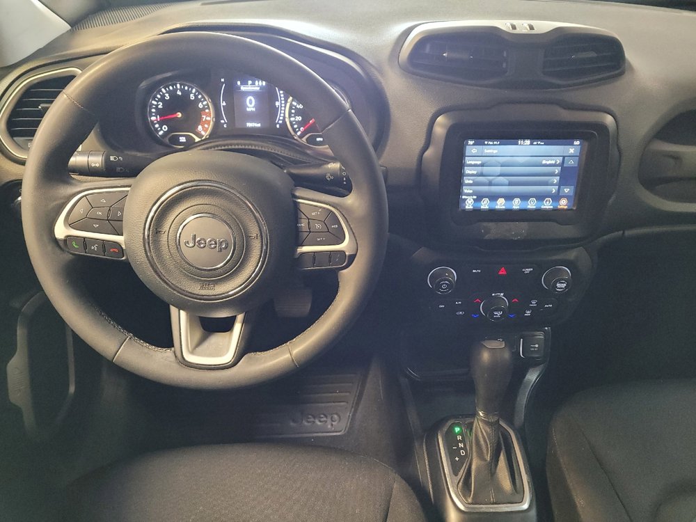 Used 2019 Jeep Renegade Latitude image 22