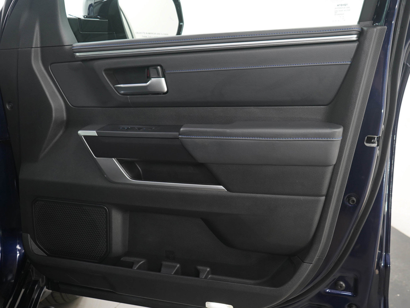 Used 2023 Toyota Tundra Platinum AWD/4WD image 12