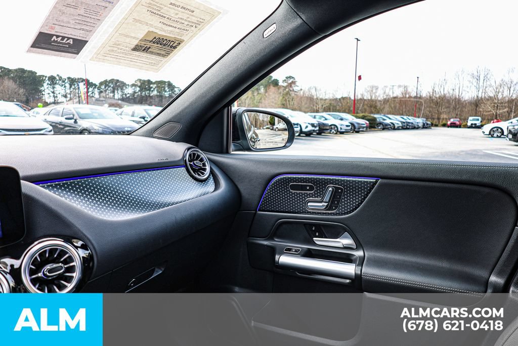 Used 2025 Mercedes-Benz GLA 250 4MATIC image 46