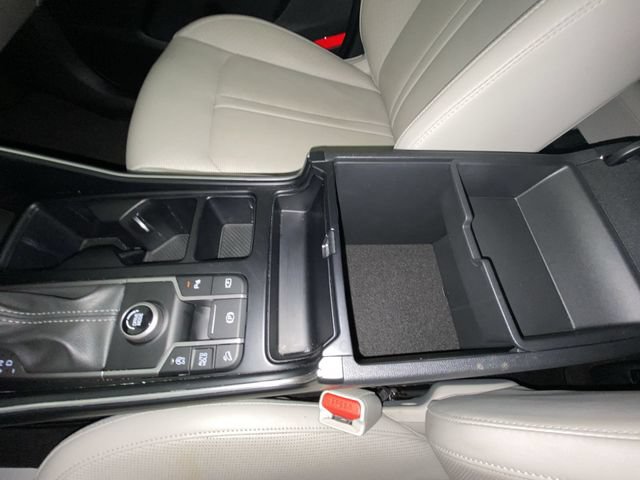 Used 2025 Kia Sorento S FWD image 21