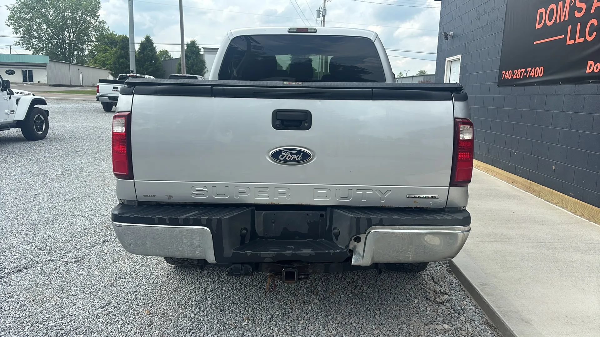 Used 2012 Ford F250 XLT w/ Advanced Security Group AWD/4WD image 4
