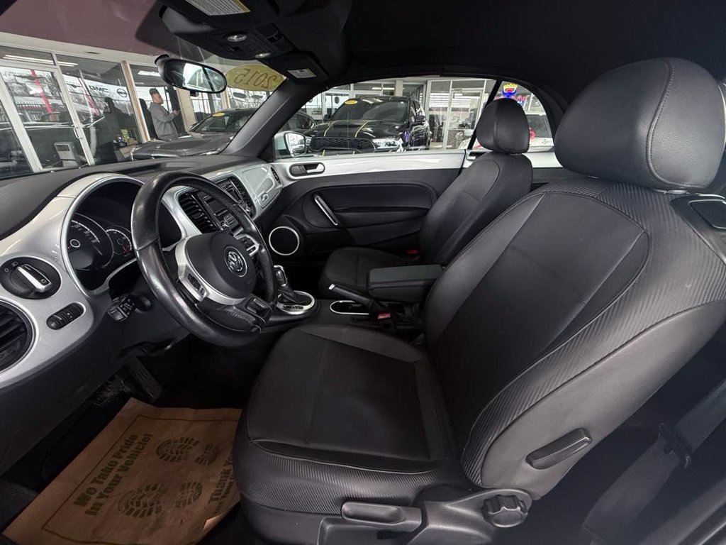 Used 2015 Volkswagen Beetle 1.8T FWD image 28