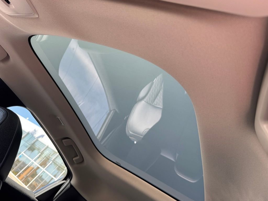 New 2026 Nissan Leaf Platinum+ image 10