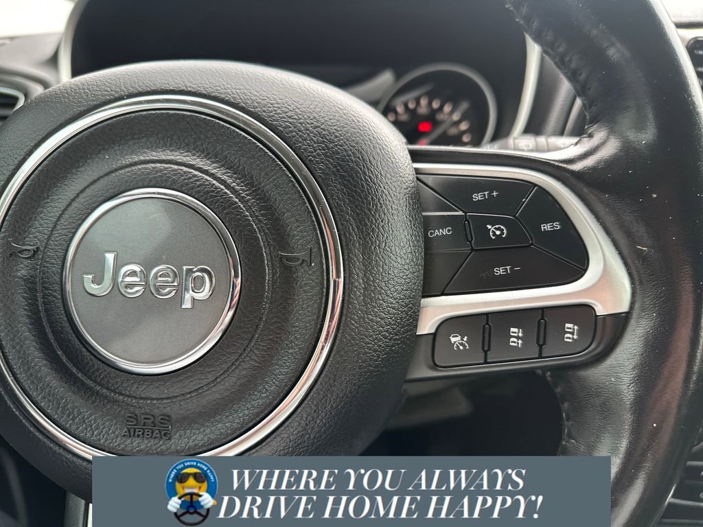Used 2020 Jeep Compass Latitude FWD image 13