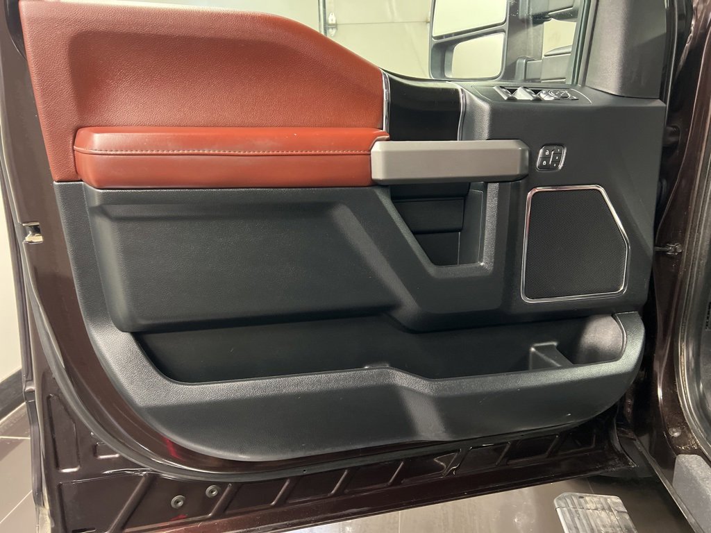 Used 2020 Ford F150 Platinum w/ Equipment Group 701A Luxury image 31