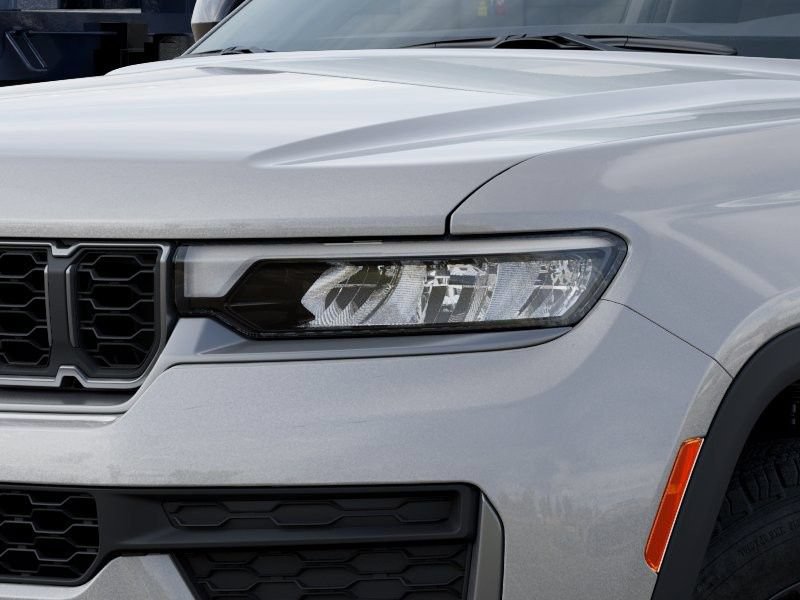New 2026 Jeep Grand Cherokee Altitude AWD/4WD image 36