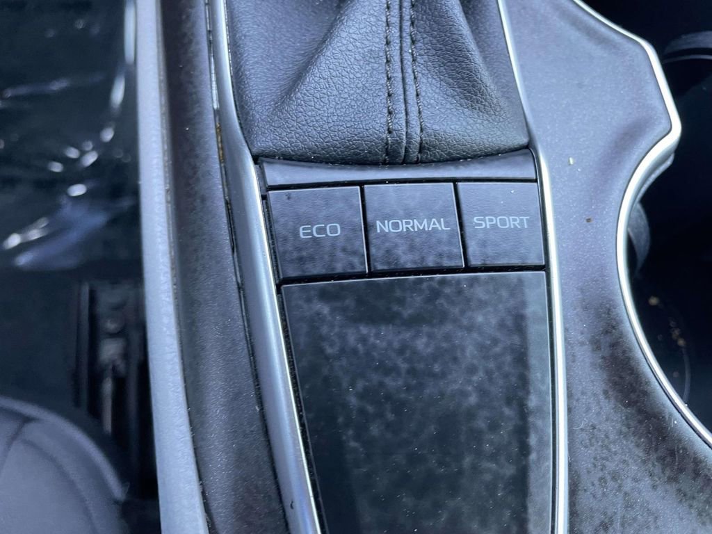 Used 2024 Toyota Camry LE image 40