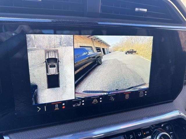 Used 2024 GMC Sierra 3500 Denali w/ Denali Reserve Package image 17