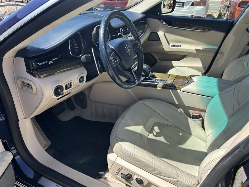 Used 2014 Maserati Quattroporte GTS RWD image 17