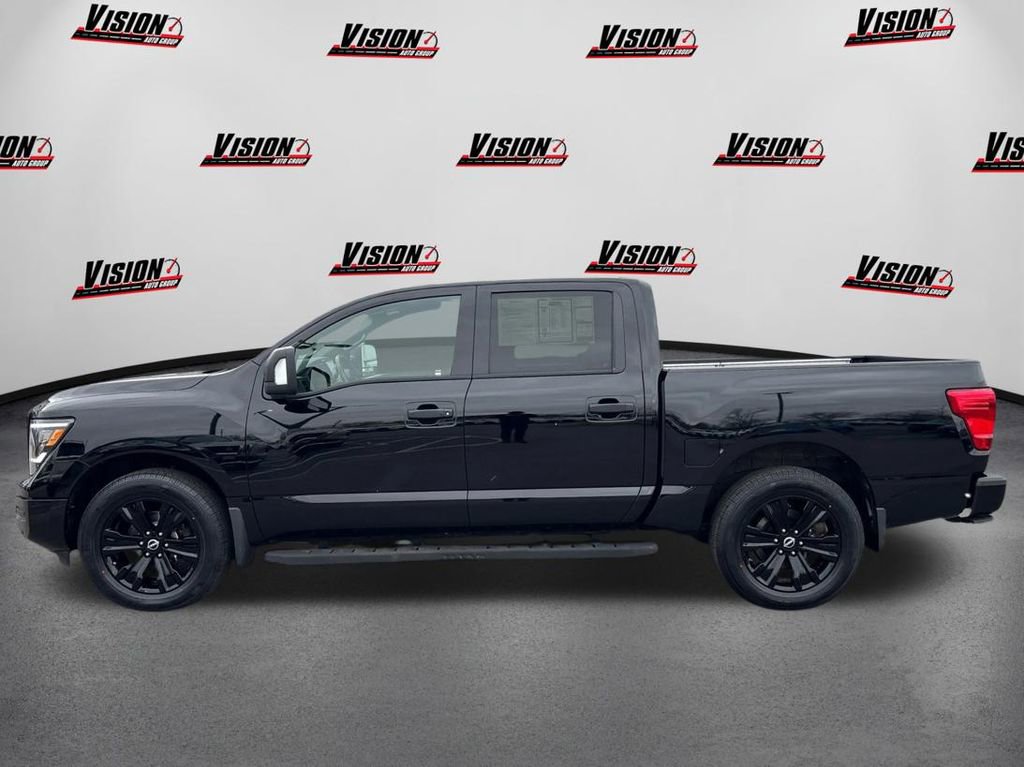 Used 2024 Nissan Titan SV w/ SV Convenience Package image 8