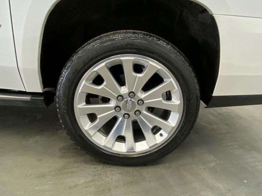 Used 2016 Cadillac Escalade ESV Premium image 18