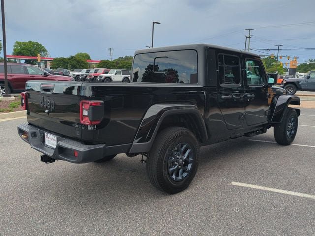New 2026 Jeep Gladiator Sport AWD/4WD image 4