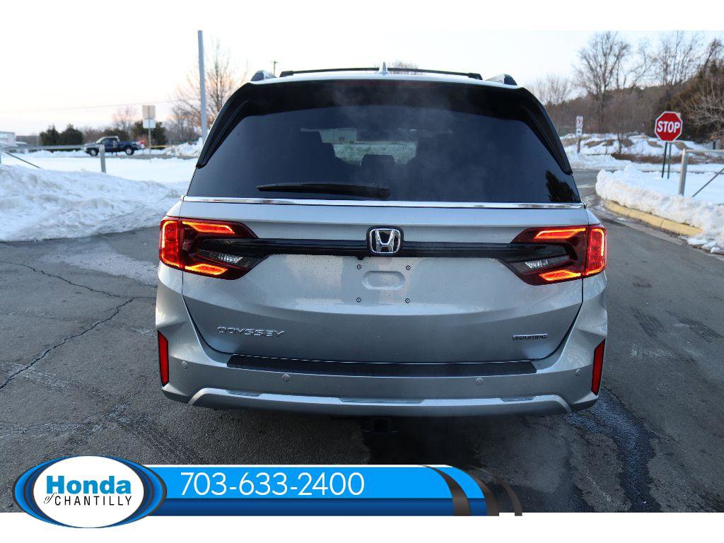 New 2026 Honda Odyssey Touring image 6