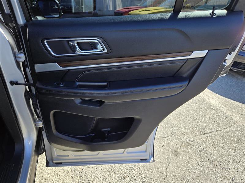 Used 2017 Ford Explorer Limited AWD/4WD image 20