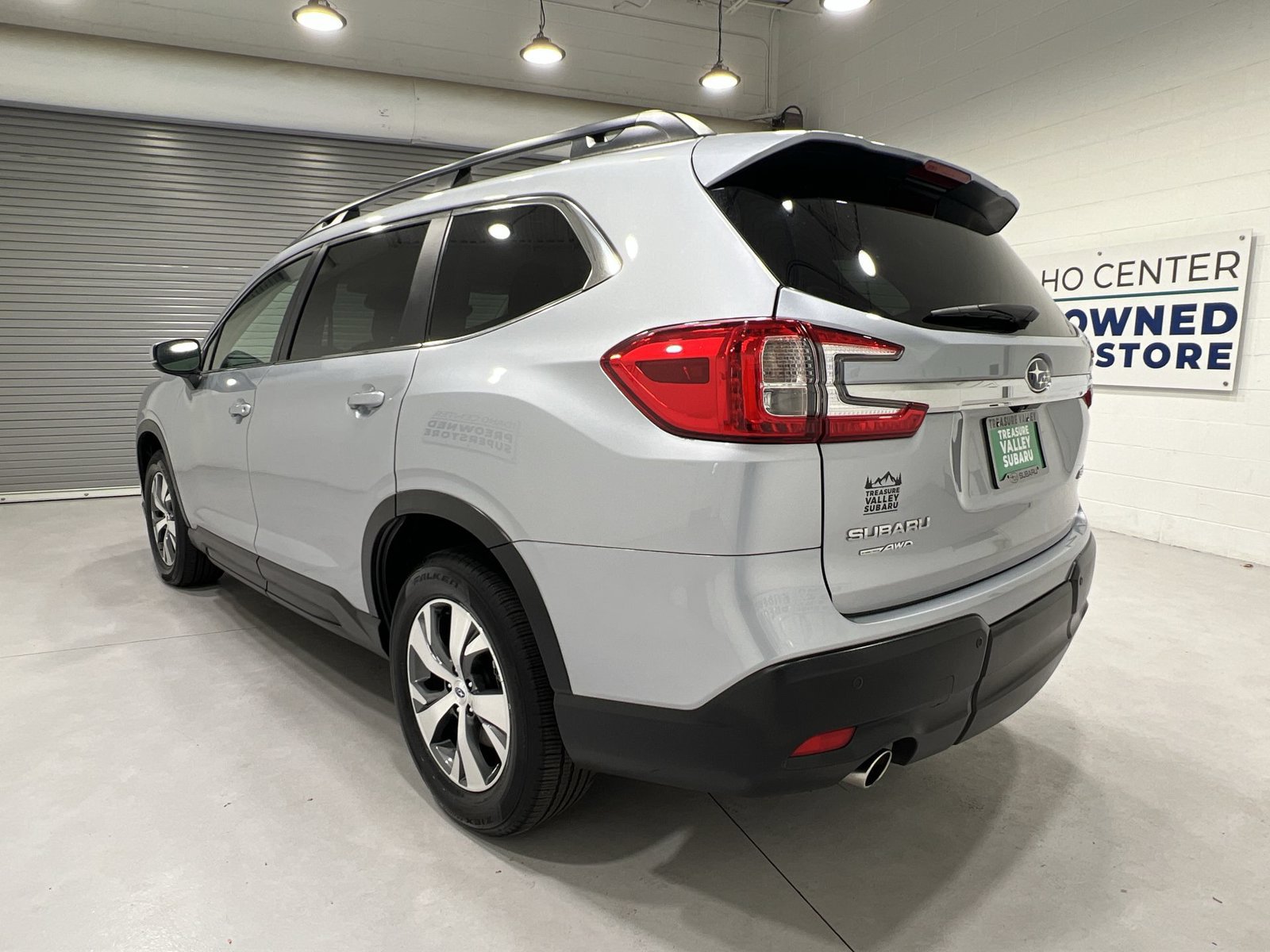 Used 2025 Subaru Ascent Premium AWD/4WD image 6