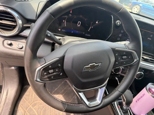 Used 2024 Chevrolet Trax ACTIV w/ Sunroof Package FWD image 12